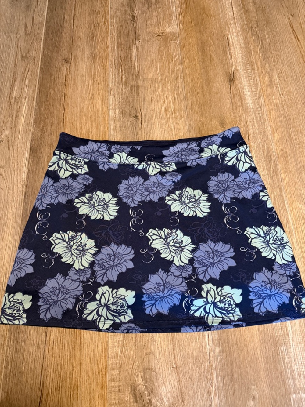 Tranquility by Colorado Clothing Navy Floral Circle Skort with Mint Accents